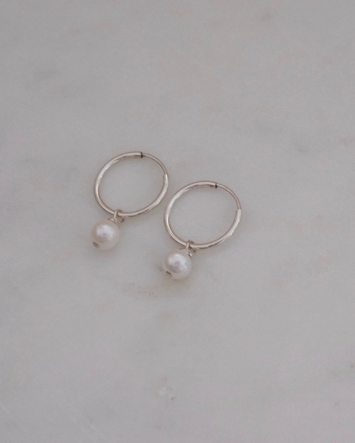 Pearl Infinity hoops (Silver)