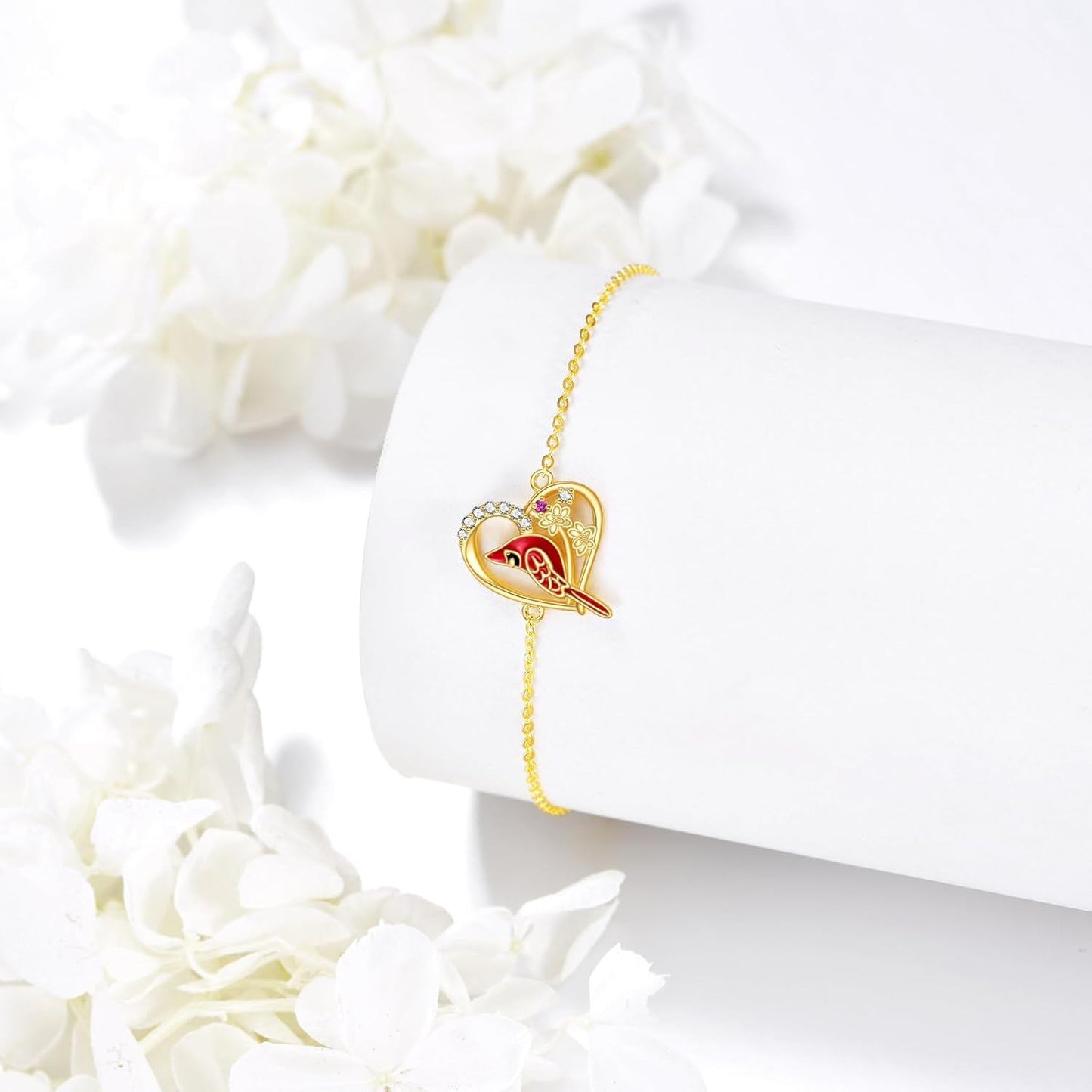 Pulsera con dije de corazón cardenal de oro de 14 quilates