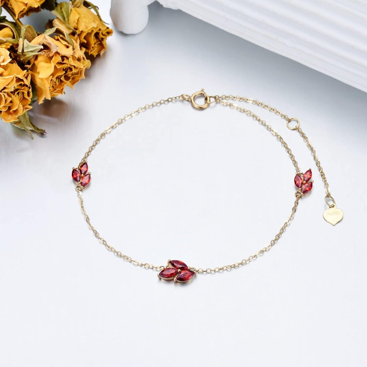 Pulsera con dije de hojas de cristal rojo de oro de 14K