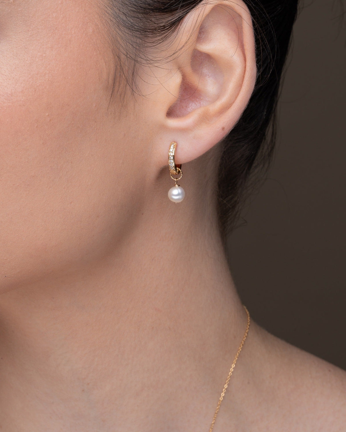 Esther Pearl Hoop Earrings