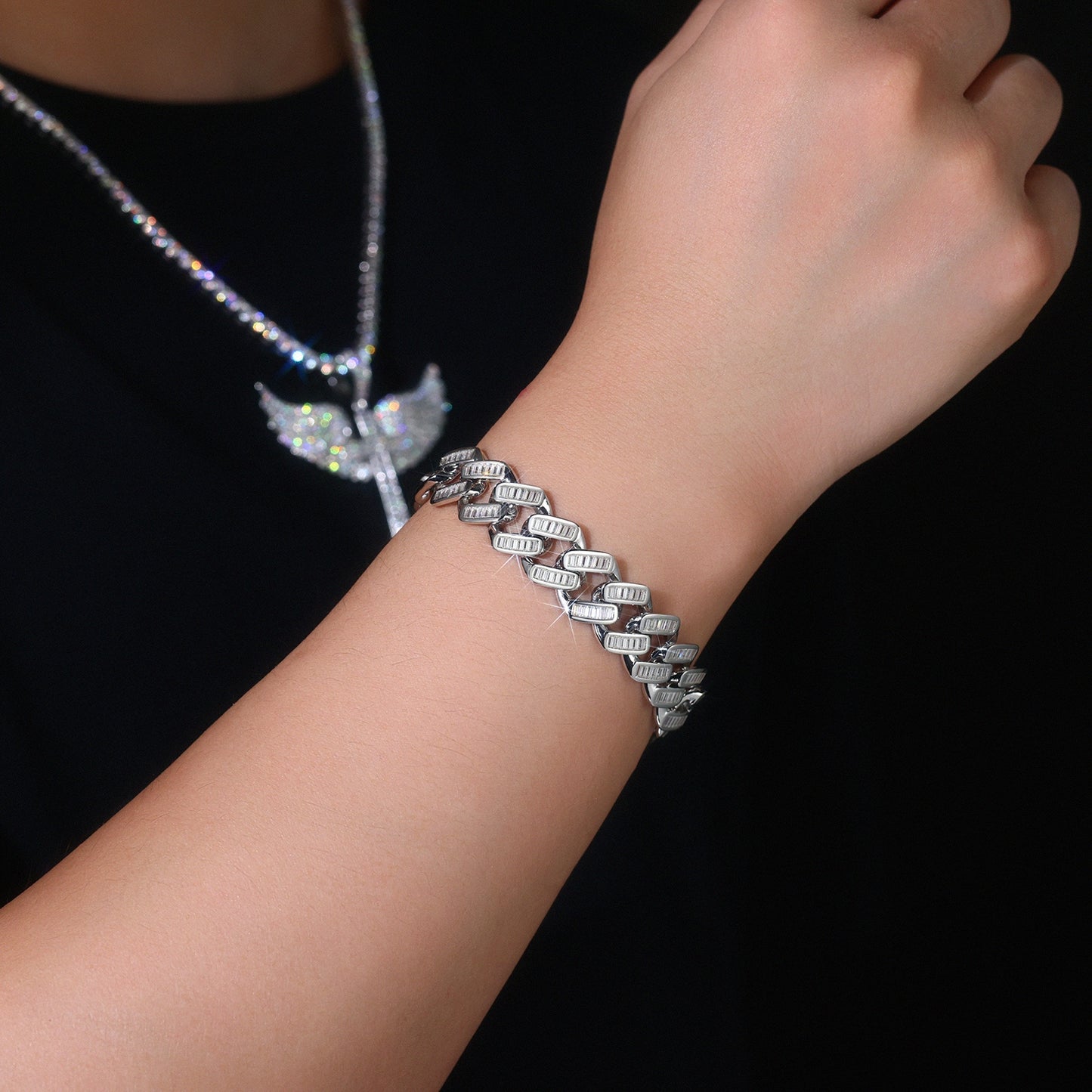 Conjunto Con Moissanita De Alta Calidad, Esta Pulsera De Plata De Tendencia De Lujo Ligero, Lujosa Y A La Moda Está Hecha De Plata S925 Electrochapada Con Platino