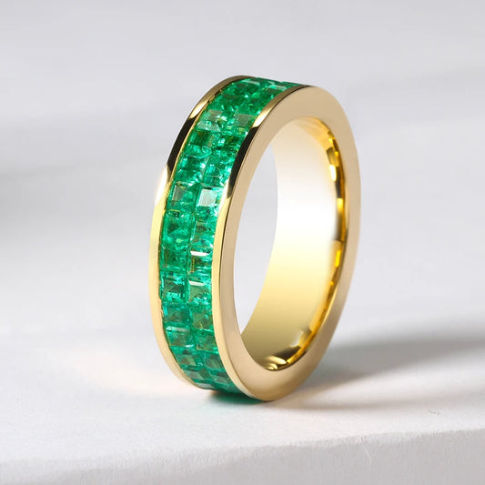 18K  Yellow Gold Band Ring With Genuine Zambian Emerald