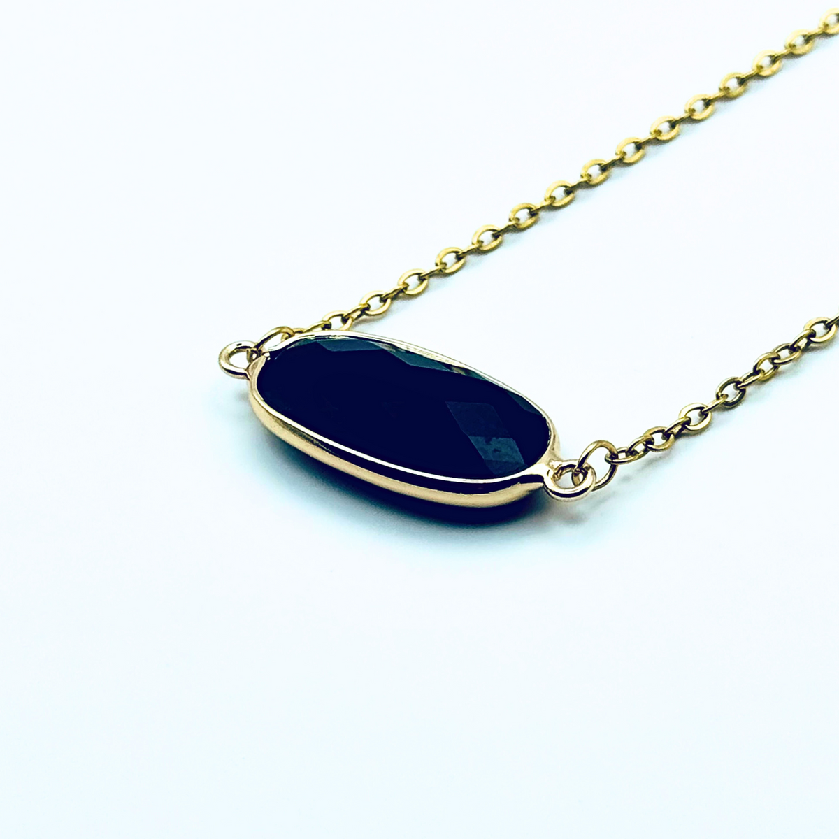 Ellipe - Oval Natural Gemstone Necklace