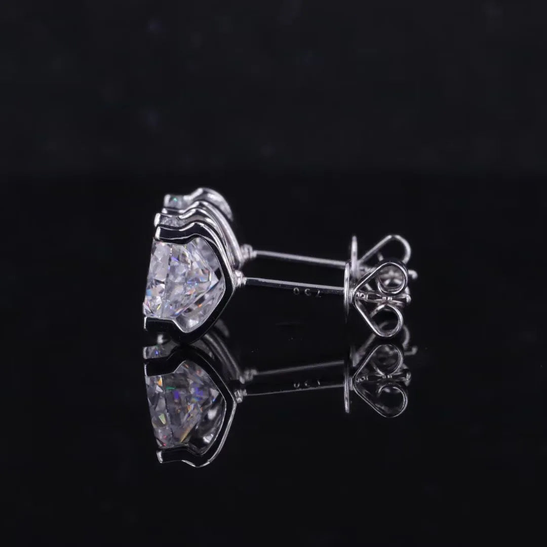 18K Gold AU750 2.4CT IGI Cut VSD Lab Grown Diamond Stud Earrings
