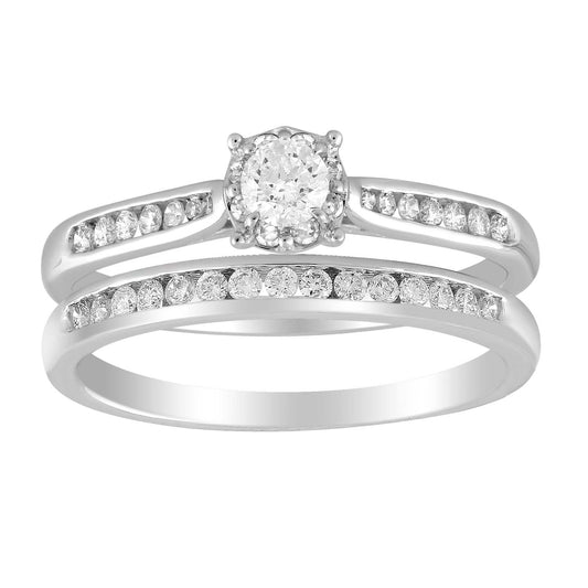 Diamond solitaire ring set with 0.50ct diamond in 9K white gold