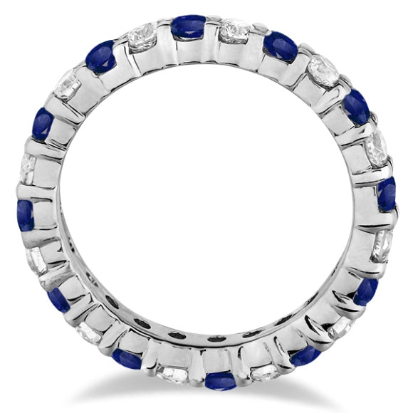 Anillo de banda de eternidad de diamantes y zafiros azules de oro blanco de 14k (2,35 ct)