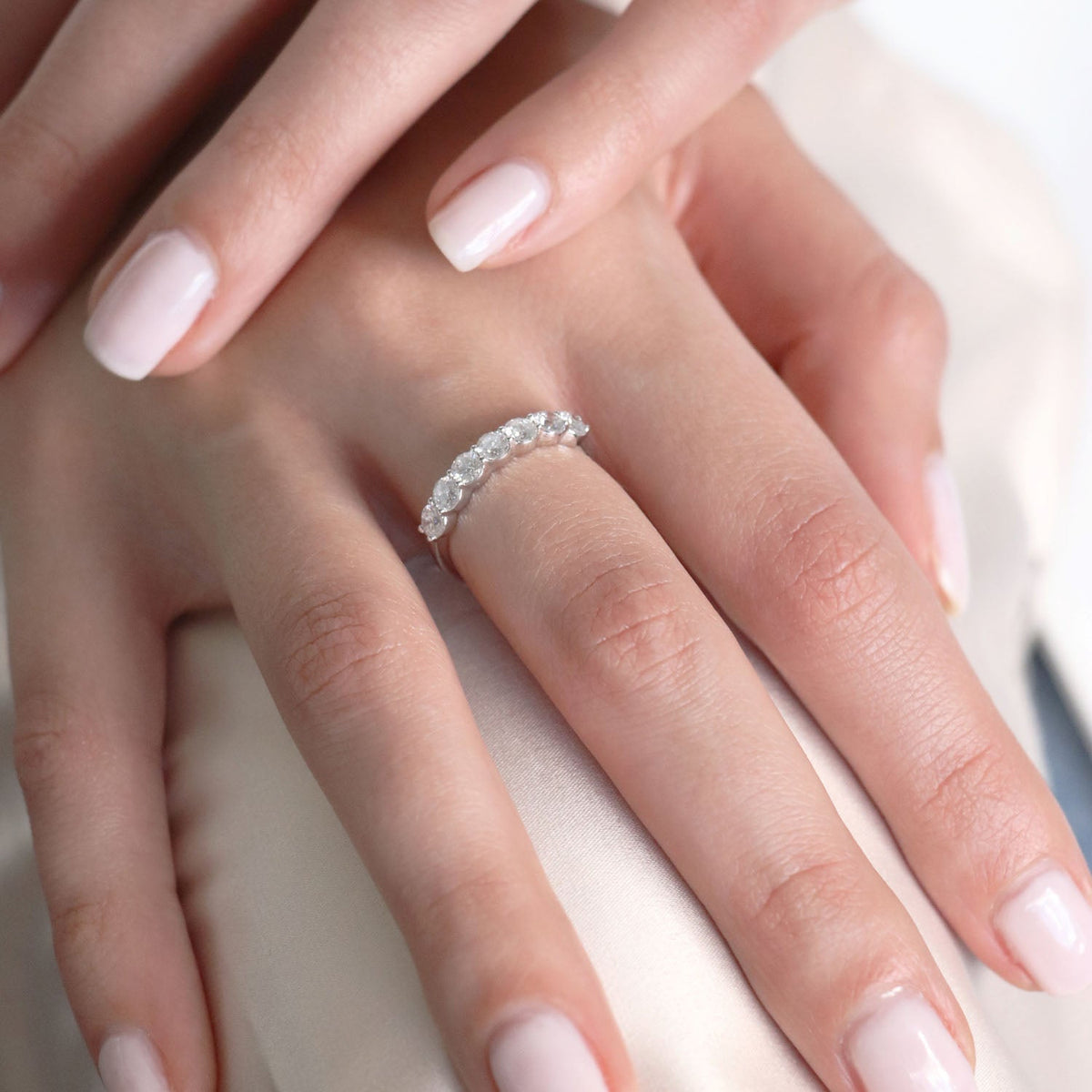 Diamond fashion ring with 1.00ct diamonds in 18K white gold — view 7