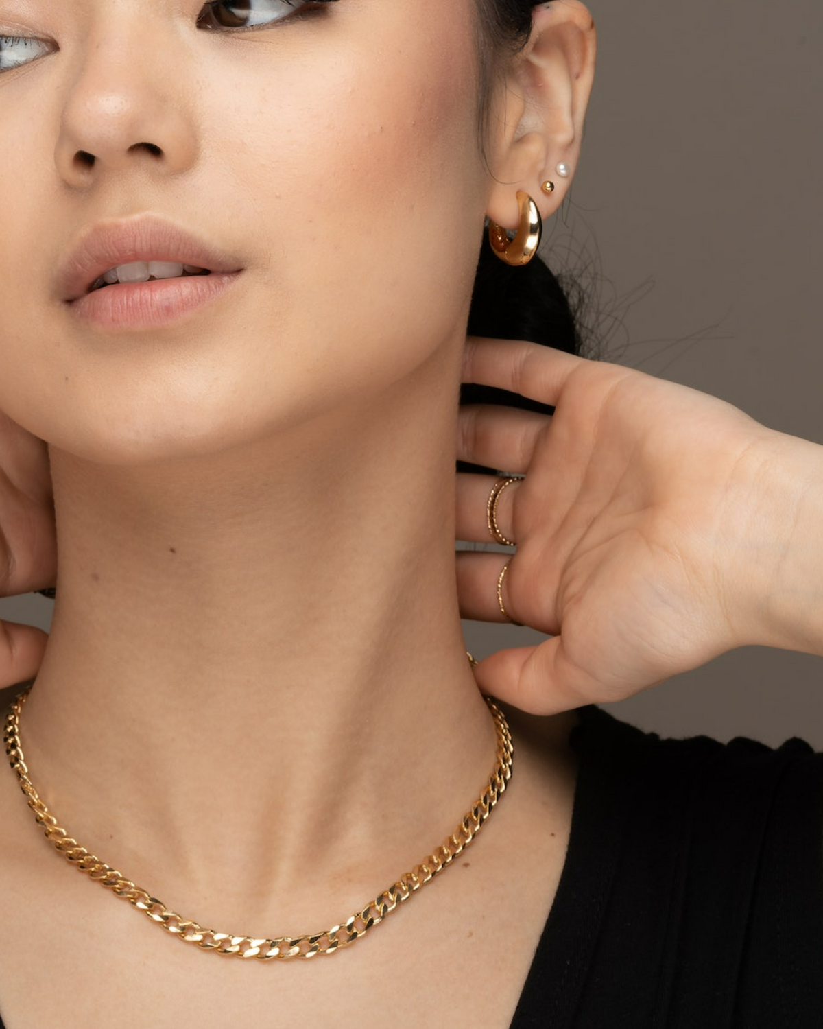 Agnes hoop earrings