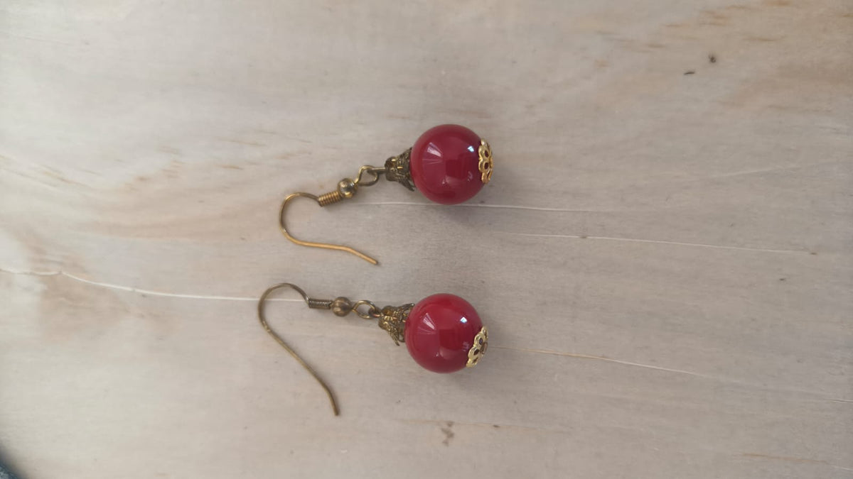 Red Bead Dangle Drop Earrings Antique Gold Tone Vintage Style Fashion Jewelry