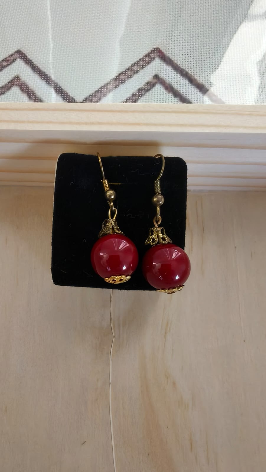 Red Bead Dangle Drop Earrings Antique Gold Tone Vintage Style Fashion Jewelry