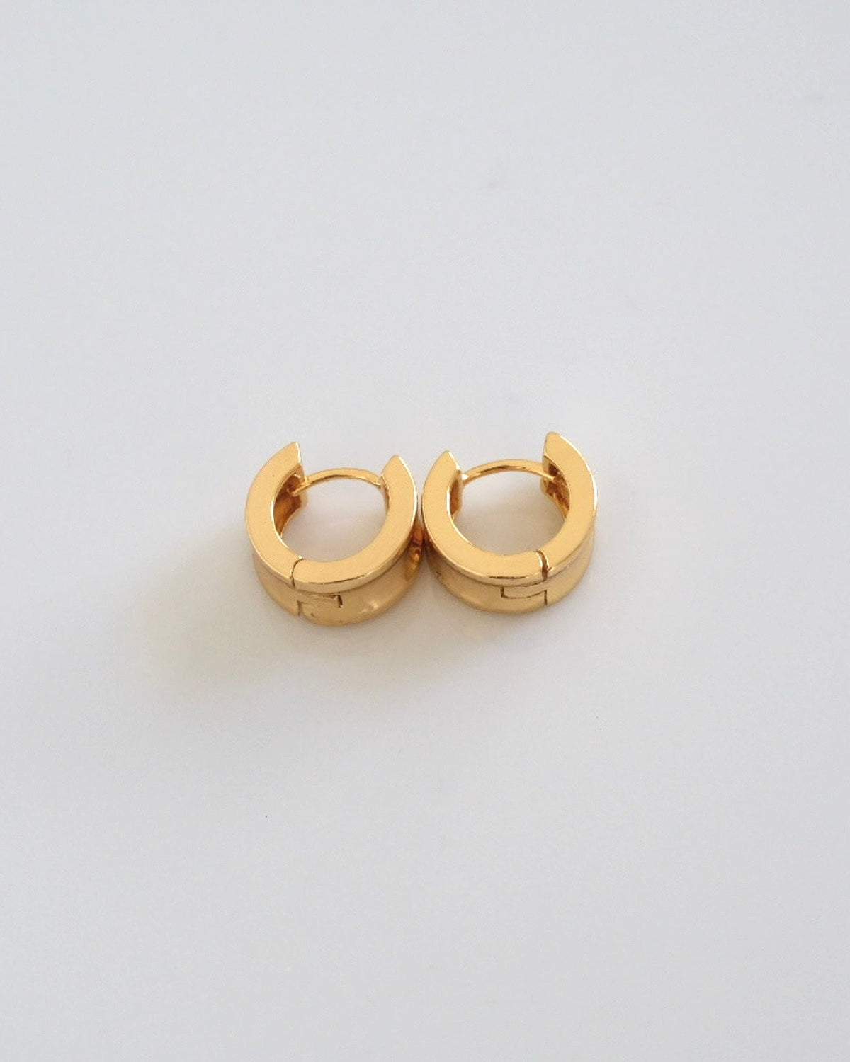 Cora Hoop Earrings