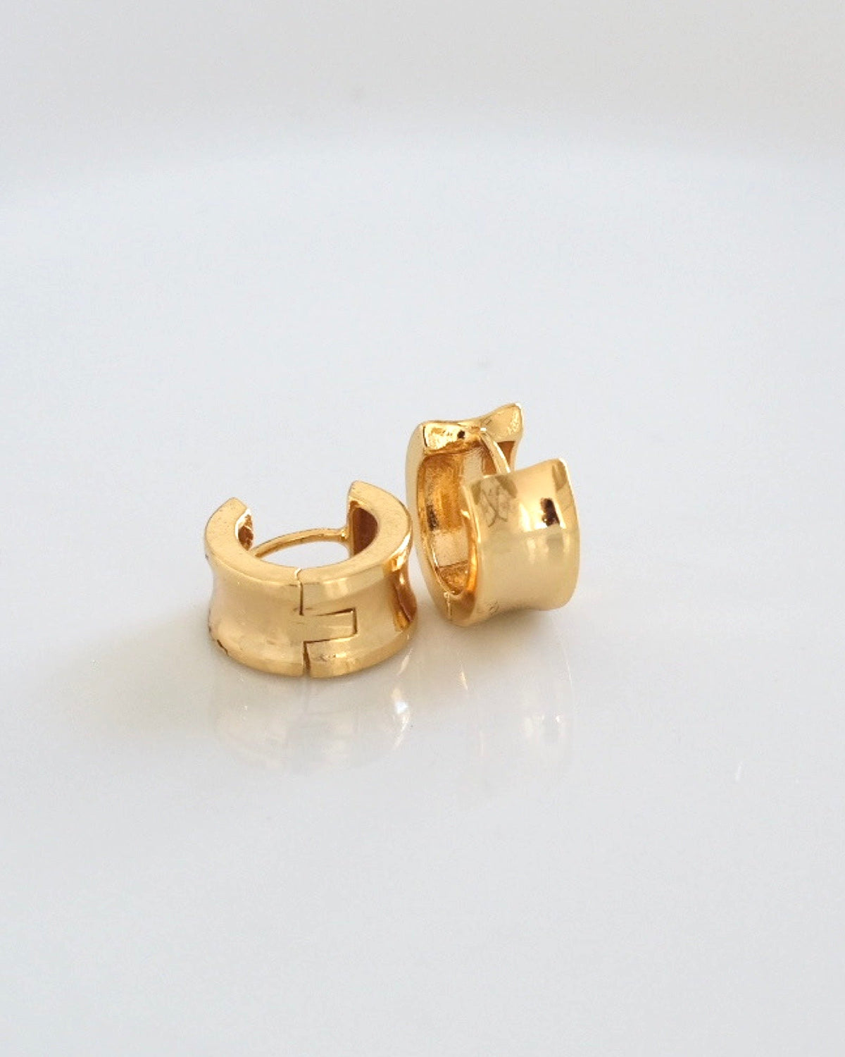 Cora Hoop Earrings