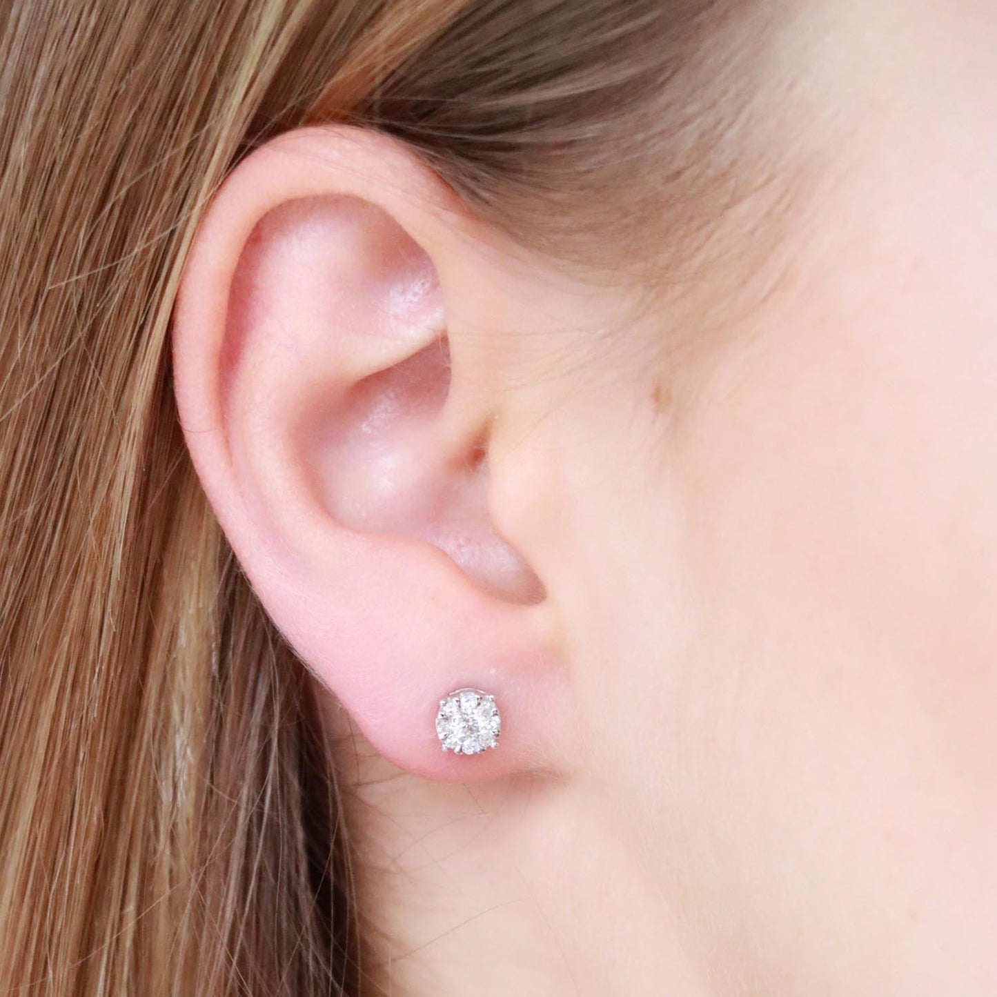 Beautiful 0.33 Carat Round Diamond Stud Earrings In 9K White Gold