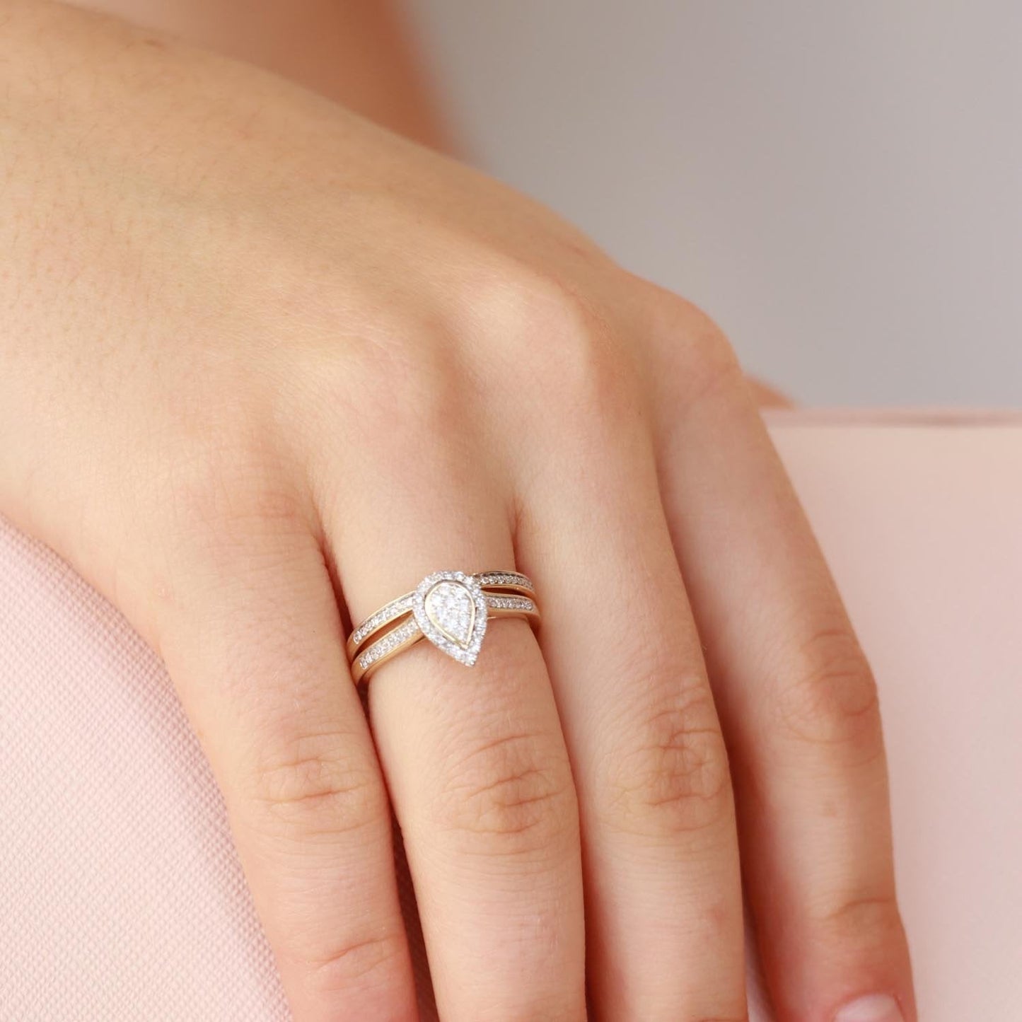 Pear Ring Set with 0.35ct Diamond in 9K Yellow Gold