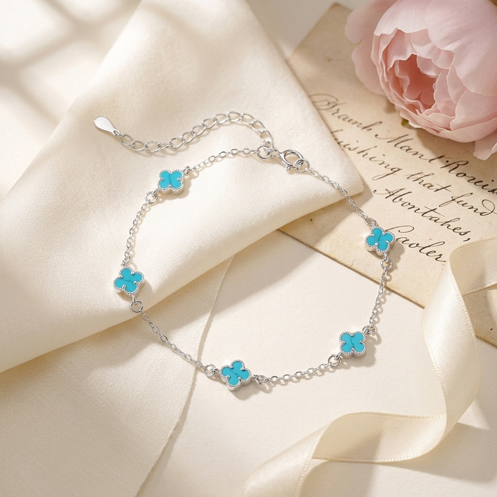 Pulsera de plata de ley con charms de varias flores