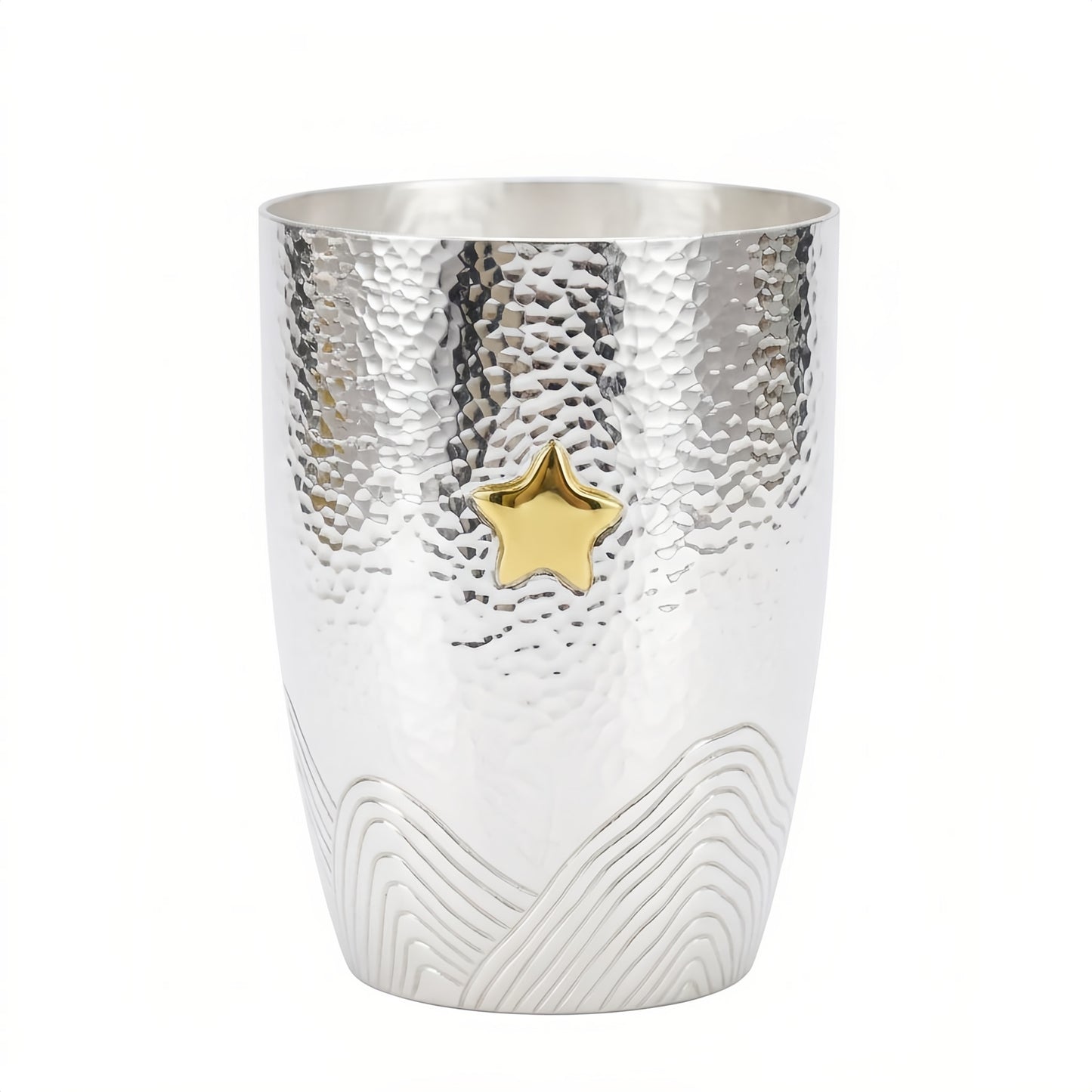 999 fine silver hammered tumbler with polished star motif and etched mountain base